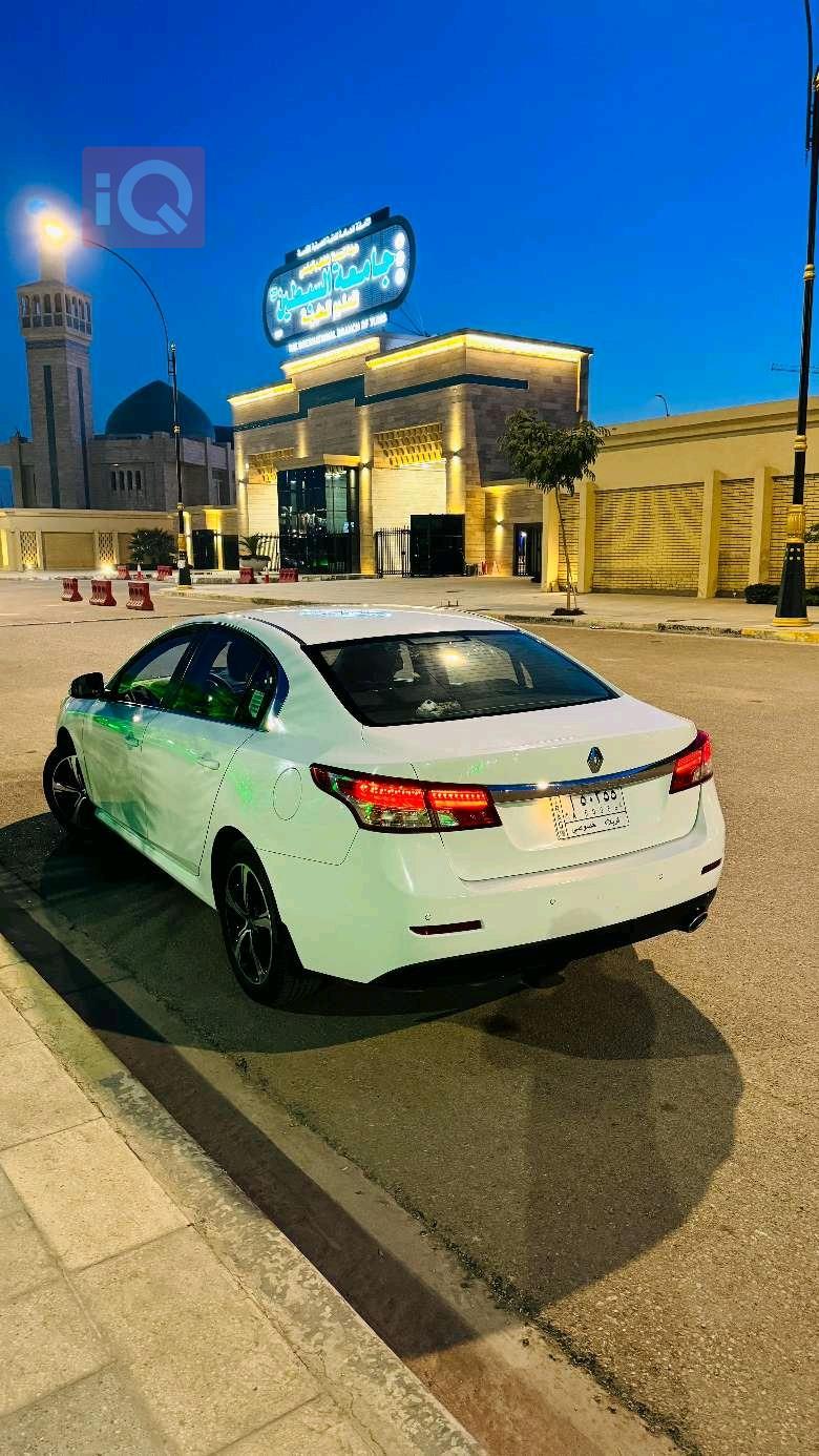 رينو سافران